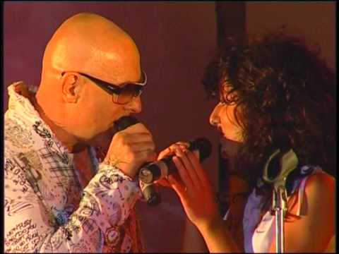 Teo Tsiklauri Tatia Xaburzania Sofo Xalvashi Da Achiko Meparidze Nutcas Skola Gala Koncerti 2005 