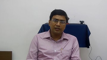Dr Ashutosh Mohan, Professor, BHU, Varanasi is appreciating ICFAI University Jharkhand