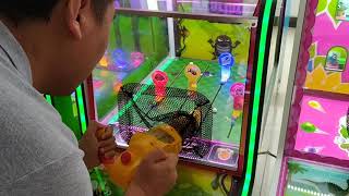 Pest warfare ball shooting game machine screenshot 2