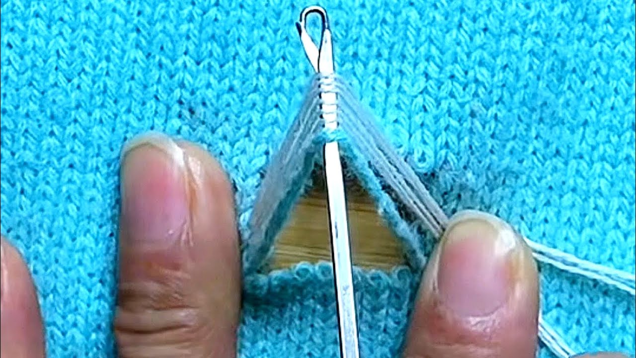 Great Way to Repair Holes in Knitted Sweaters Without Leaving any Trace ...