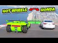 Hot Wheels vs Honda Ailesi Arabalar Uçma Parkurunda - GTA 5