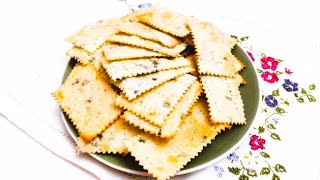 Вкусные хрустящие крекеры. Домашние, более экономичны и полезны/Delicious crunchy crackers.