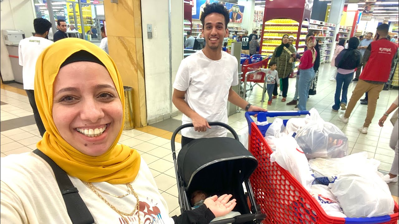 اول مره تنزل معانا 😍رجعت وبهدلتني في الشارع 🤮