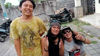 SUGAN - Virus Corona 3Bahasa (Official Video)