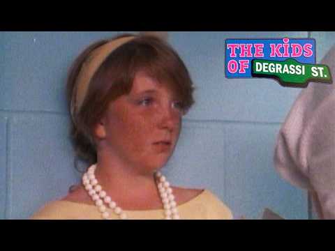 Connie Makes A Catch | 121 | The Kids of Degrassi Street