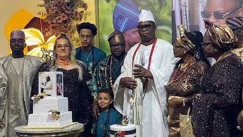 CAKE CUTTING MOMEMT AT SHIGOGO 40TH BIRTHDAY CELEBRATION 