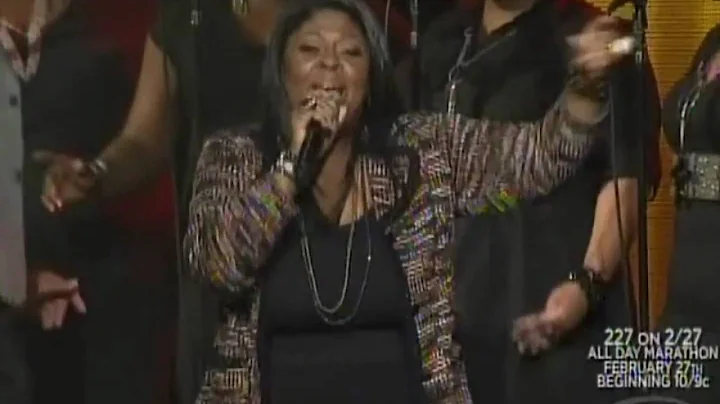 Kim Burrell - Jesus I Love Calling Your Name - Sal...