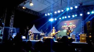 Separuh nafasku//andra and the backbone at motang rua ruteng