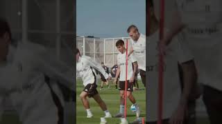 DE LIGT VS CHIESAā”š„ DE LIGT VS CHIESAā”š„