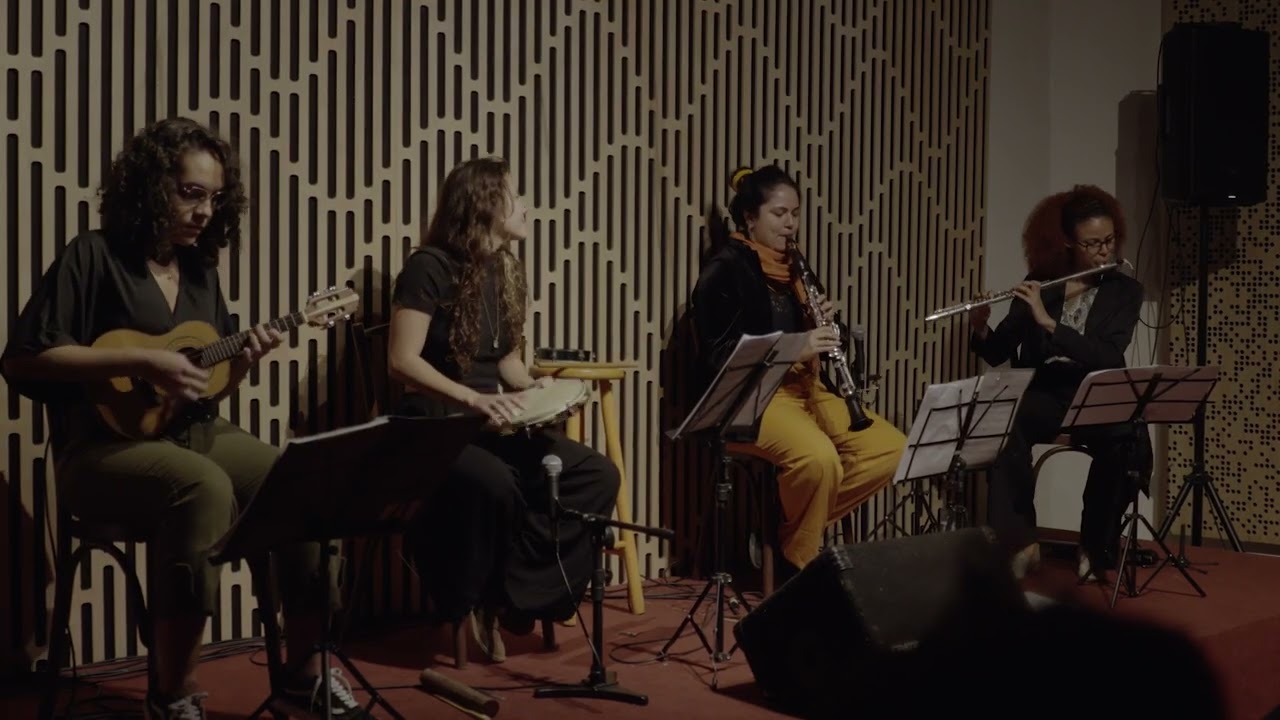 EU SOU DO BARULHO - Carolina Cardoso de Menezes