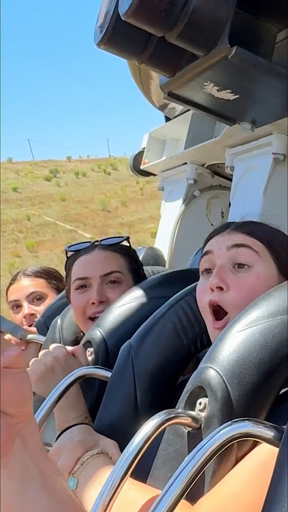 Roller coaster gone wrong 😳