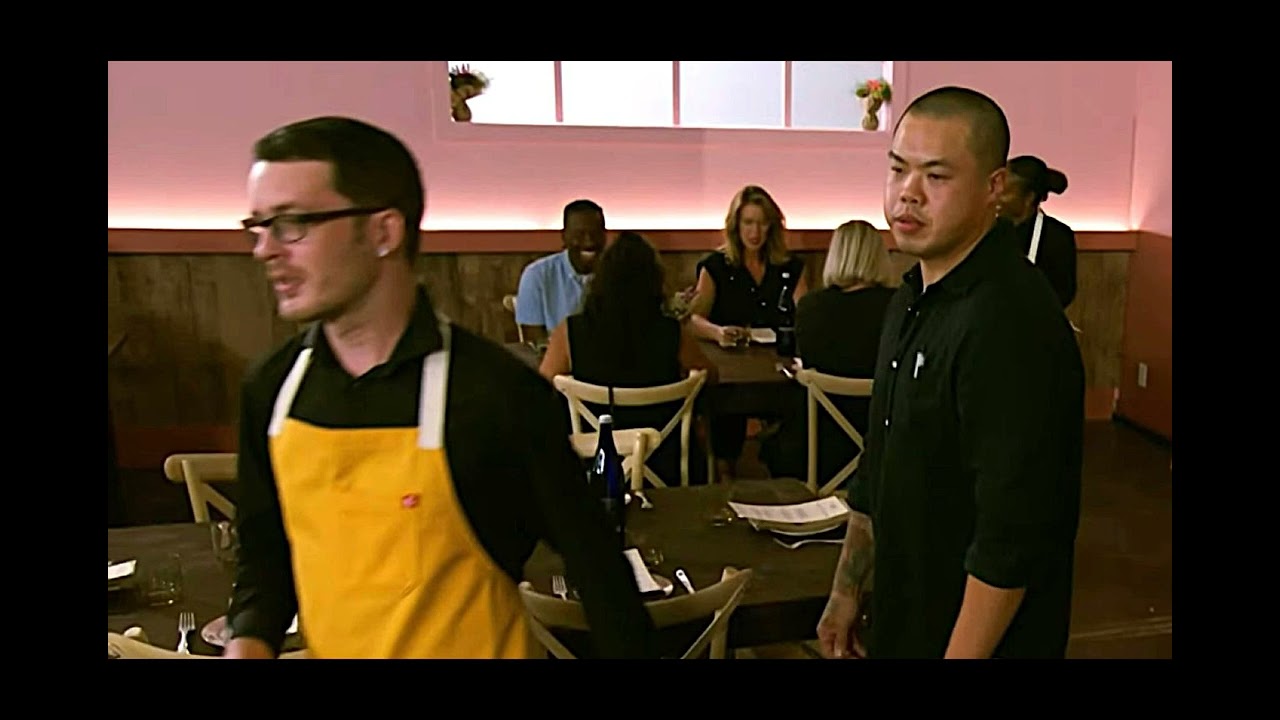 Top Chef Shocker - Chef Repeats Rookie FOH Mistake That Could Cost Him the Competition