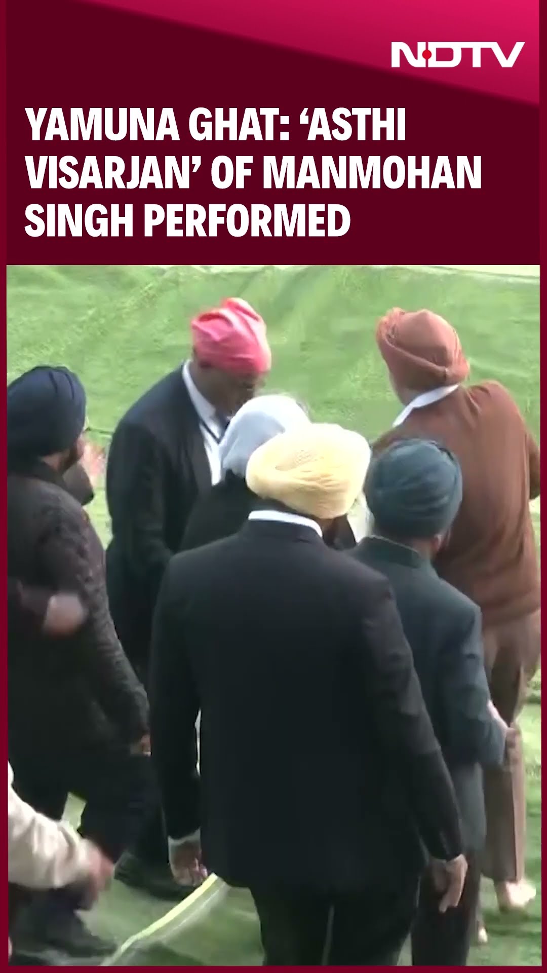 ‘Asthi Visarjan’ Ceremony for Former PM Manmohan Singh Held Near Gurdwara Majnu Ka Tilla