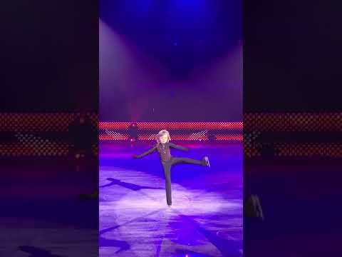 Video: El hijo de Plushenko celebró su cumpleaños en el espectáculo sobre hielo