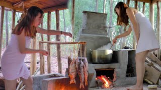 Traditional Process of Roasting Chicken, Fish &amp; Making Rice Cakes - Build a Farm | My Free Life