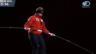 Nik Wallenda Berjalan Diantara Gedung Chicago