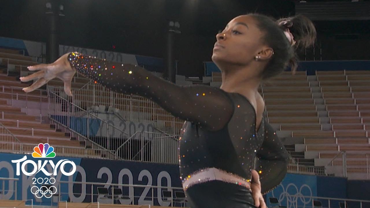 Photos: Simone Biles competes in Tokyo Olympics ...