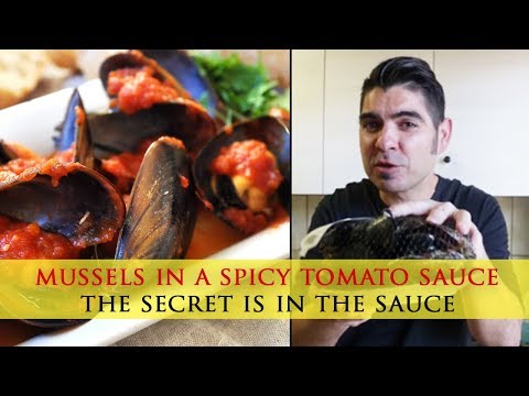 Mussels in a Spicy Tomato Sauce - Mussels Marinara Recipe