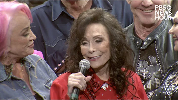 WATCH: Loretta Lynn sings 'Coal Miner's Daughter' ...