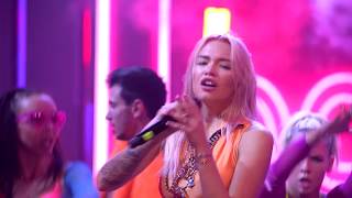 Настя Кудри - 09.18 (LIVE - Сольный Концерт в Москве) Настя Кудри - 09.18 (LIVE - Сольный Концерт в Москве)