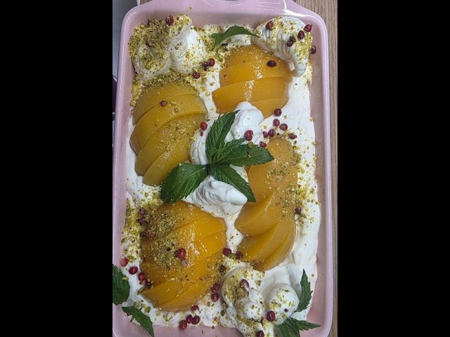 Byrek tradicional me koçkulla dhe ëmbëlsirë e freskët me biskota,pana e komposto/Receta nga Neranxi
