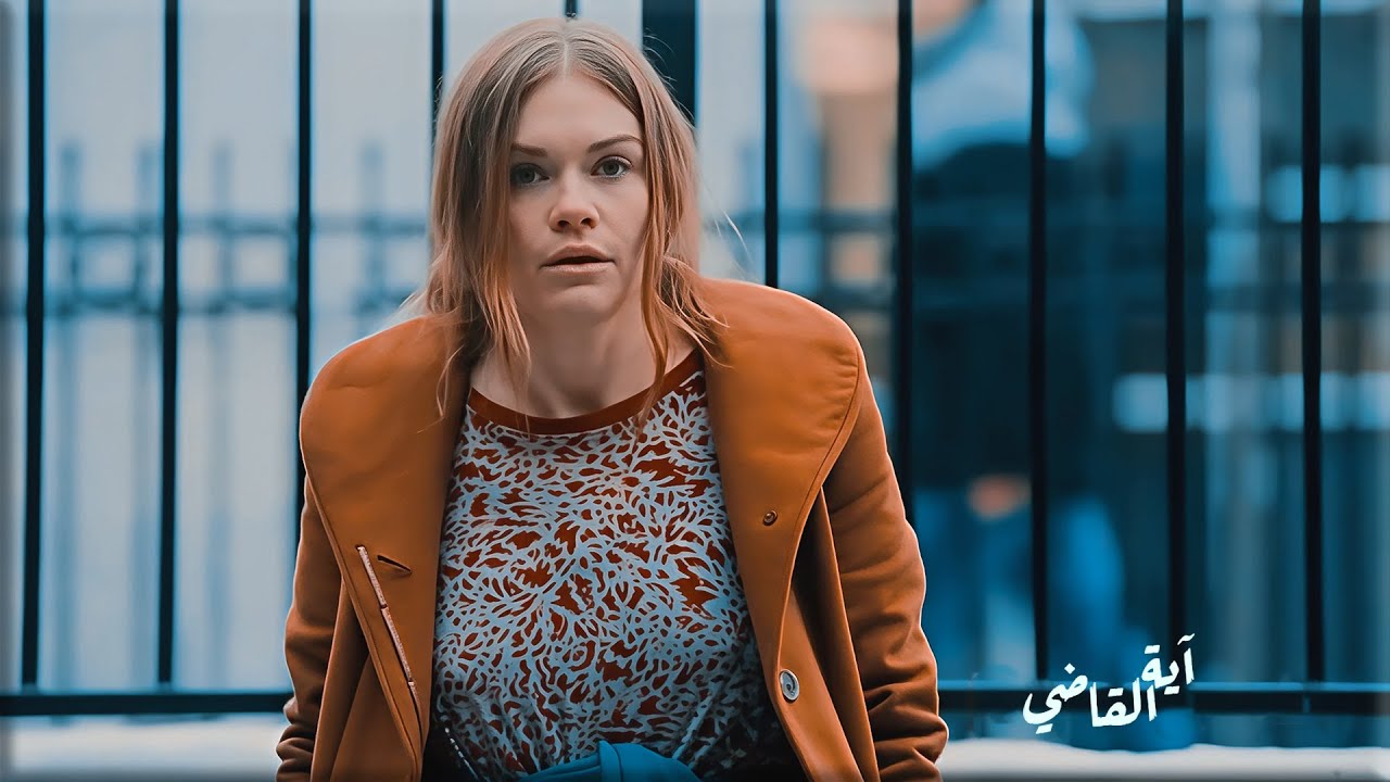 بتشوف بلوجر مشهورة ماشية في الشارع فبتتهوس بيها وبتقرر تعيش حياتها بدالها✨ ملخص فيلم