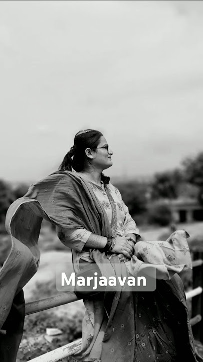 Tum hi aana (Marjaavan movie song ).....i like sad song