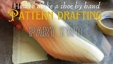 How to make a shoe by hand - Pattern drafting Part 2, Locating the center line