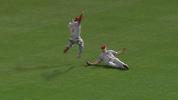 CIN@SD: Bruce runs in and makes a sliding grab