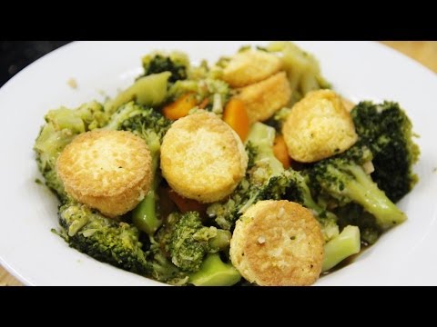Broccoli and Tofu Stir-fry (炒西兰花和豆腐) - Recipe by ZaTaYaYummy