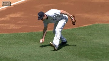 BOS@NYY: Headley robs Craig with barehanded play