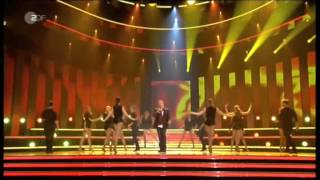 Hape Kerkeling - Schlager-Medley - live im deutschen TV - 17.04.2014