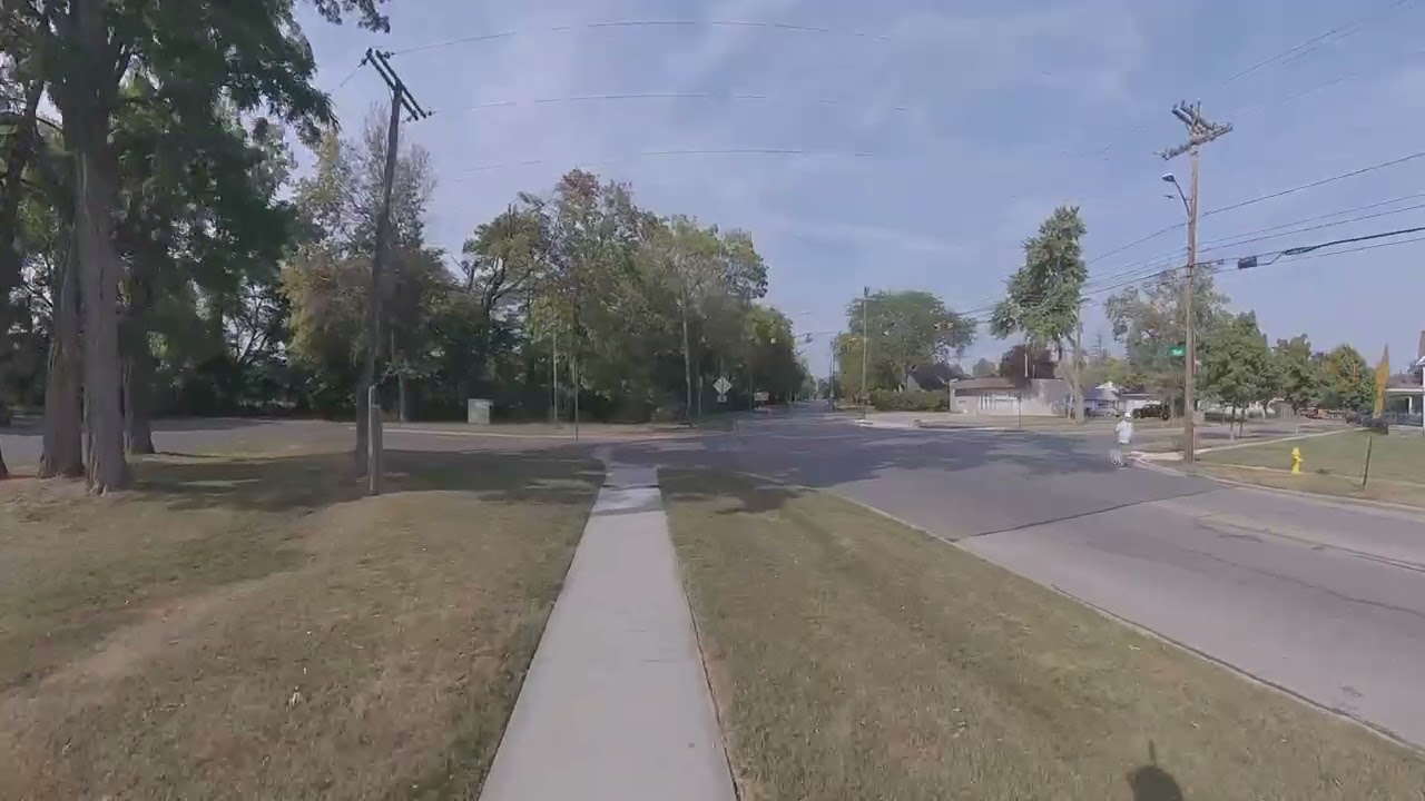 Riding from Chessie circle trail to Fort Miamis park in Maumee Ohio. On the state 4130 fix gear