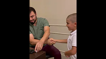 Какому врачу показать мальчика