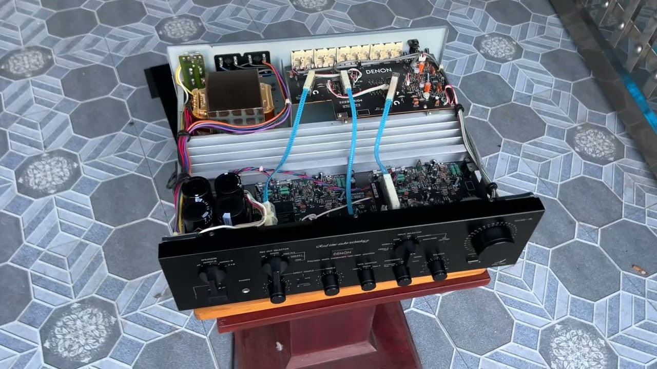 Legendary DENON PMA-940V Amplifier, Superbly Beautiful and