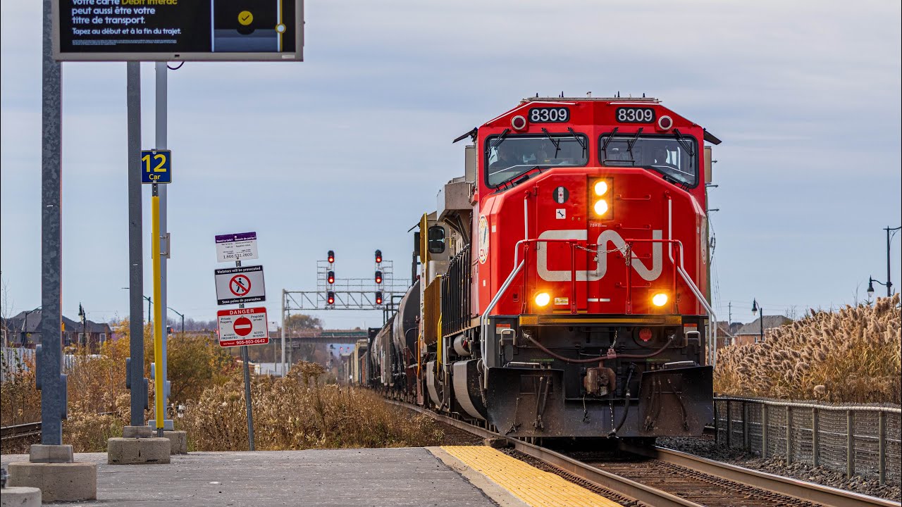 [ACC Leader!] CN Train L570 Eastbound At Mount Pleasant GO Station with ...