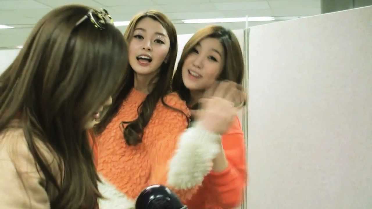 HELLOVENUS 헬로비너스 - Happy Birthday to Yooyoung (from.Member)