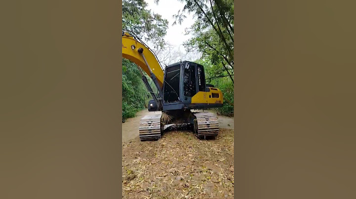 Escavadeira Xcmg 180  Dragando rio !!!