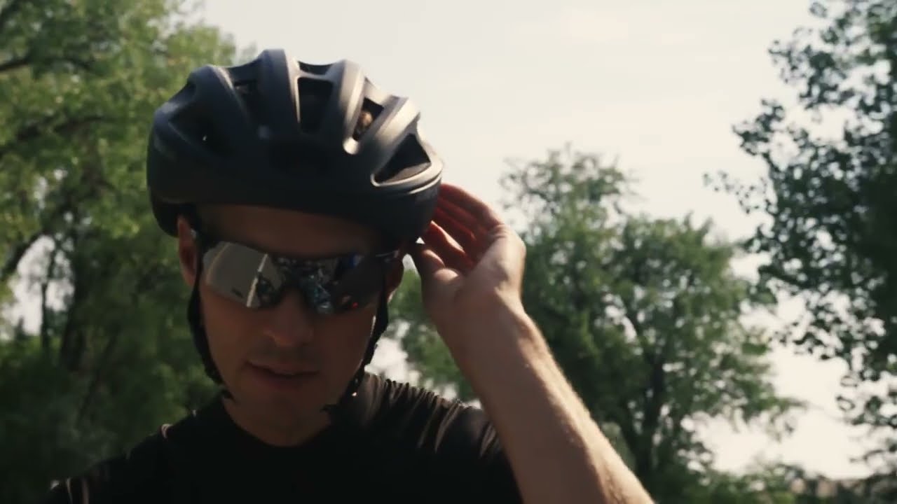 Sena R1 Casque connecté pour vélo de route avec intercom Bluetooth