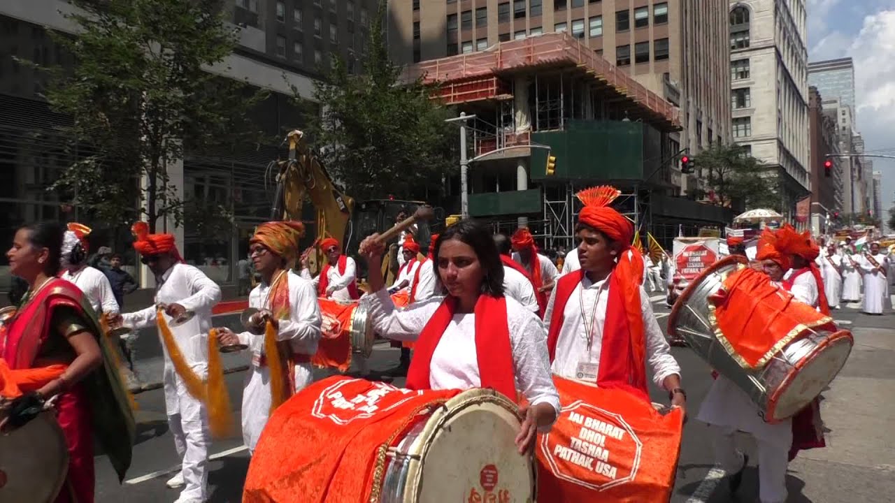 Indian Independence Day Parade~NYC~2015~Jai Bharat Group~NYCParadelife.com - YouTube