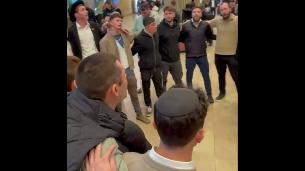 Rabbi Daniel Kalish Arriving In The Airport To Visit Alumni In Eretz Yisrael | January 2026