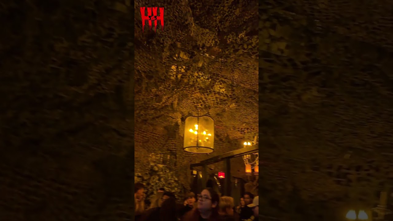 The anticipation! #halloween #hauntedhouse #spookyseason #haunted #horror