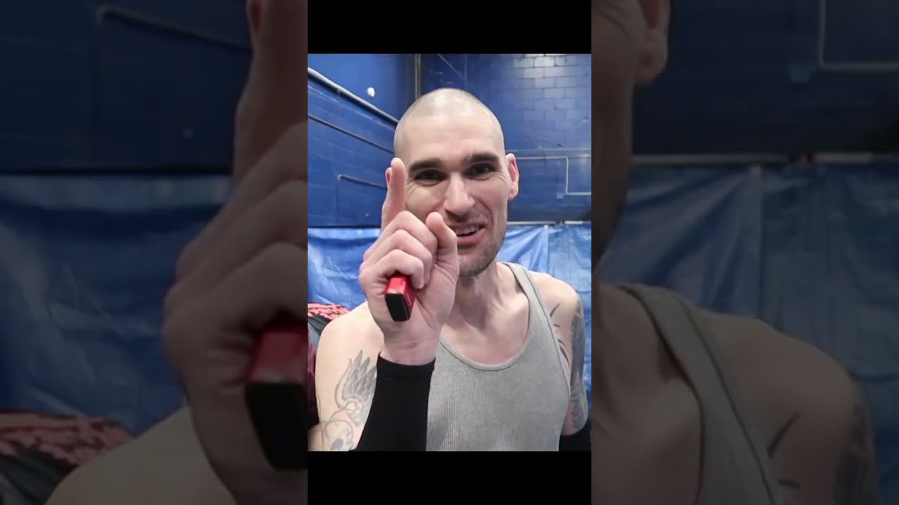 A day in the life of a Pro Wrestling promoter - in 60 seconds