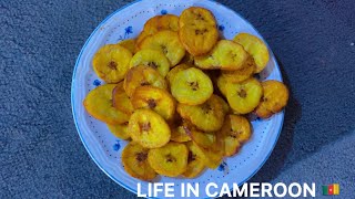 “How I Make Crispy Homemade Plantain Chips locally | Easy & Delicious Snack”/Cooking African Food