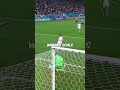 This man sacrificed his life for Suarez 😱