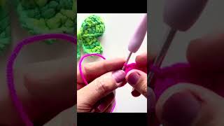 🎀 Got 2 minutes? Let’s crochet this adorable mini bow! #CrochetBow #BeginnerCrochet #EasyCrochet