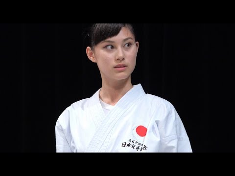 Action！Ballerina vs Karate Guys