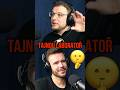 Pročpak tu krev netestujete před námi?