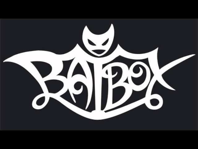 Obejrzyj Miss Kittin & Metope - Untitled(Batbox) w YouTube Obejrzyj Miss Kittin & Metope - Untitled(Batbox) w YouTube