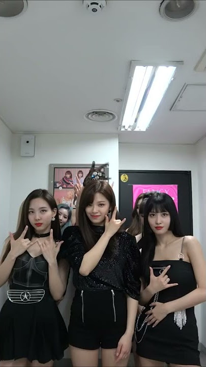 Rencana Debut 7 Member, Twice Sukses dengan 9 Member #Shorts